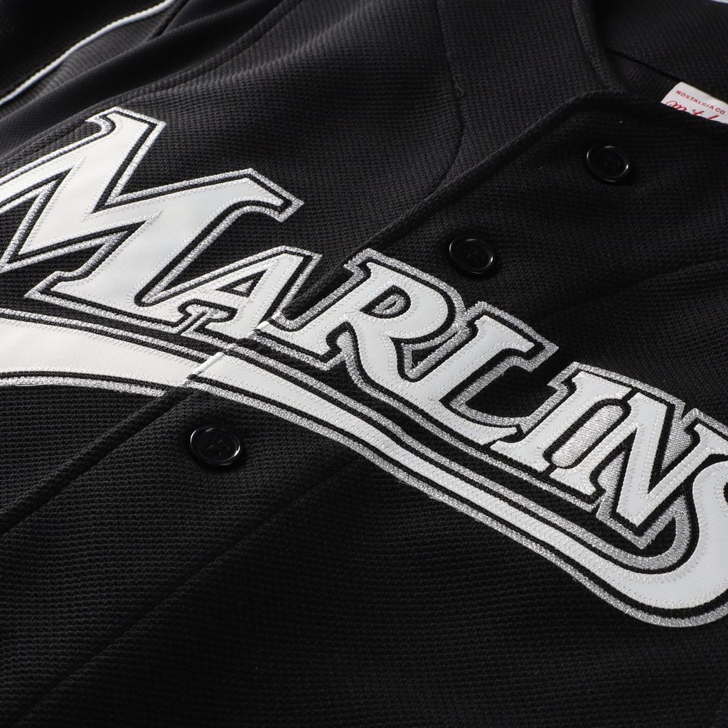 Florida Marlins Dontrelle Willis | Mitchell & Ness Black Cooperstown Collection Mesh Batting Practice Button-Up Jersey